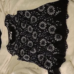 3/$15🚨WAS $89  ISAAC MIZRAHI LIVE! Extended Shoulder Lace Tunic